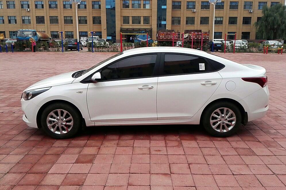 现代悦纳 2016款 1.4l 手动炫酷版gls