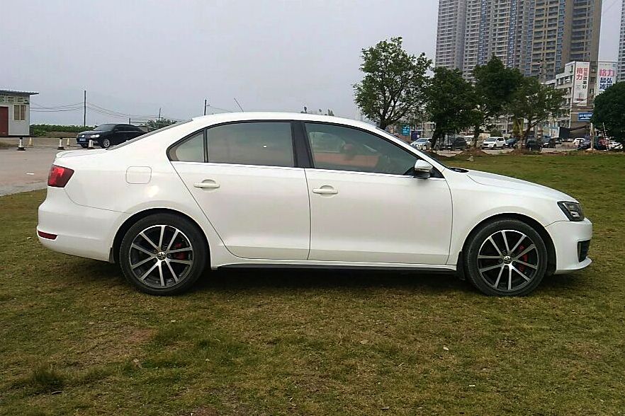 大众速腾 2013款 2.0tsi gli