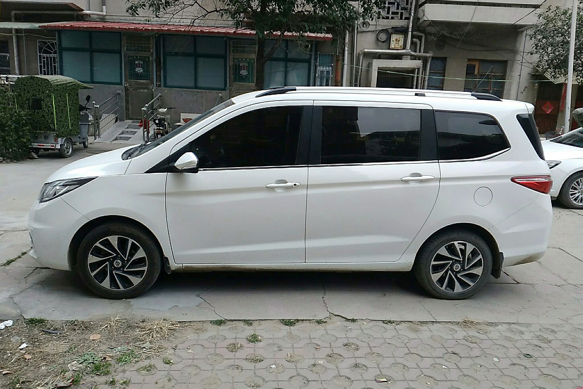 长安商用欧尚 2016款 1.5l 手动豪华型7座
