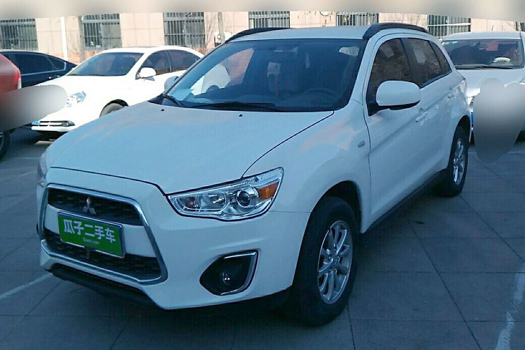 三菱劲炫asx 2013款 2.0l 手动两驱舒适版