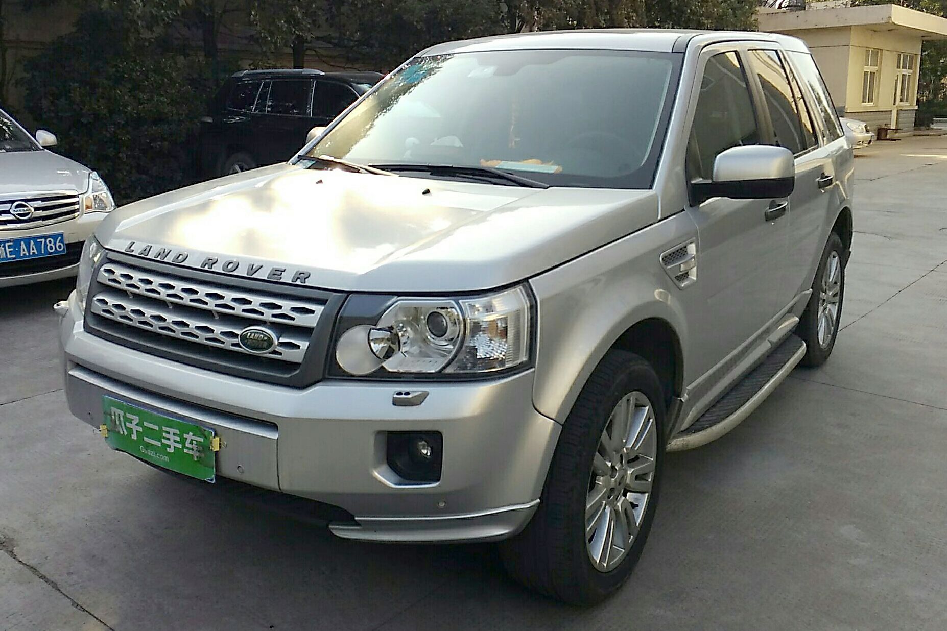 路虎神行者2 2012款 2.0t si4 hse汽油版(进口)