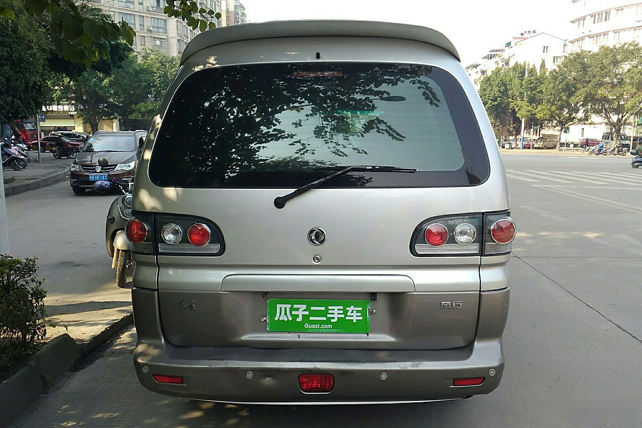 东风风行菱智 2011款 1.9t 短轴标准版