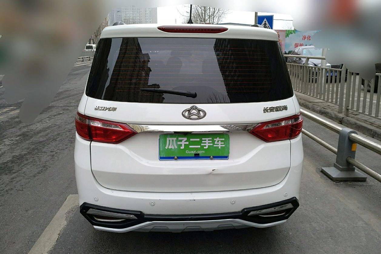 长安商用欧尚 2016款 1.5l 手动豪华型7座