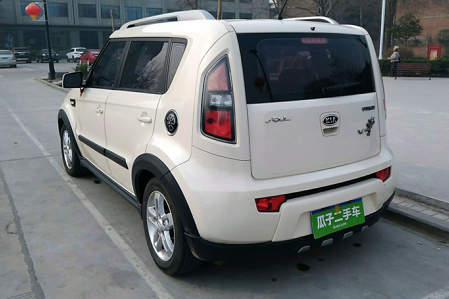 起亚秀尔 2012款 1.6l at gl