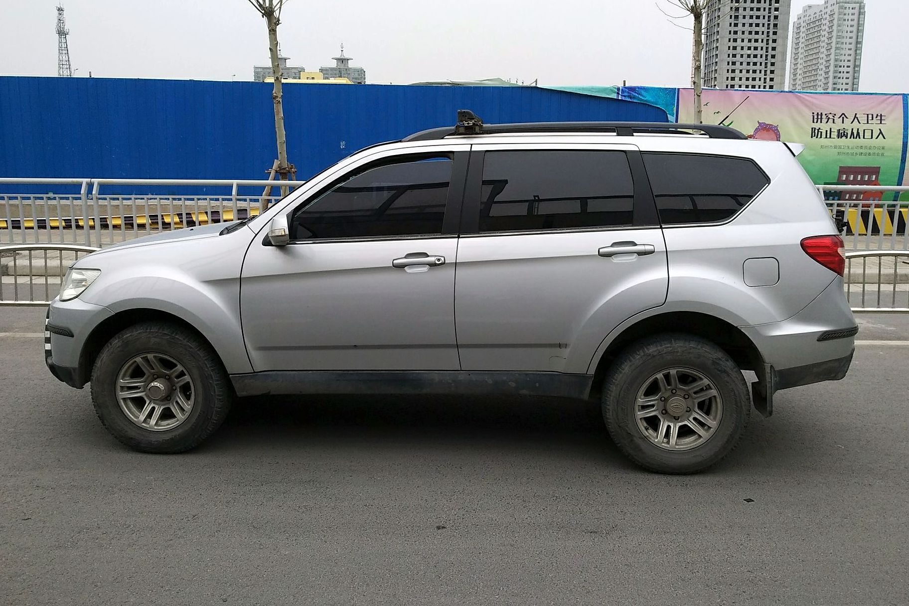 陆风x8 2011款 2.5t 柴油4x4豪华型