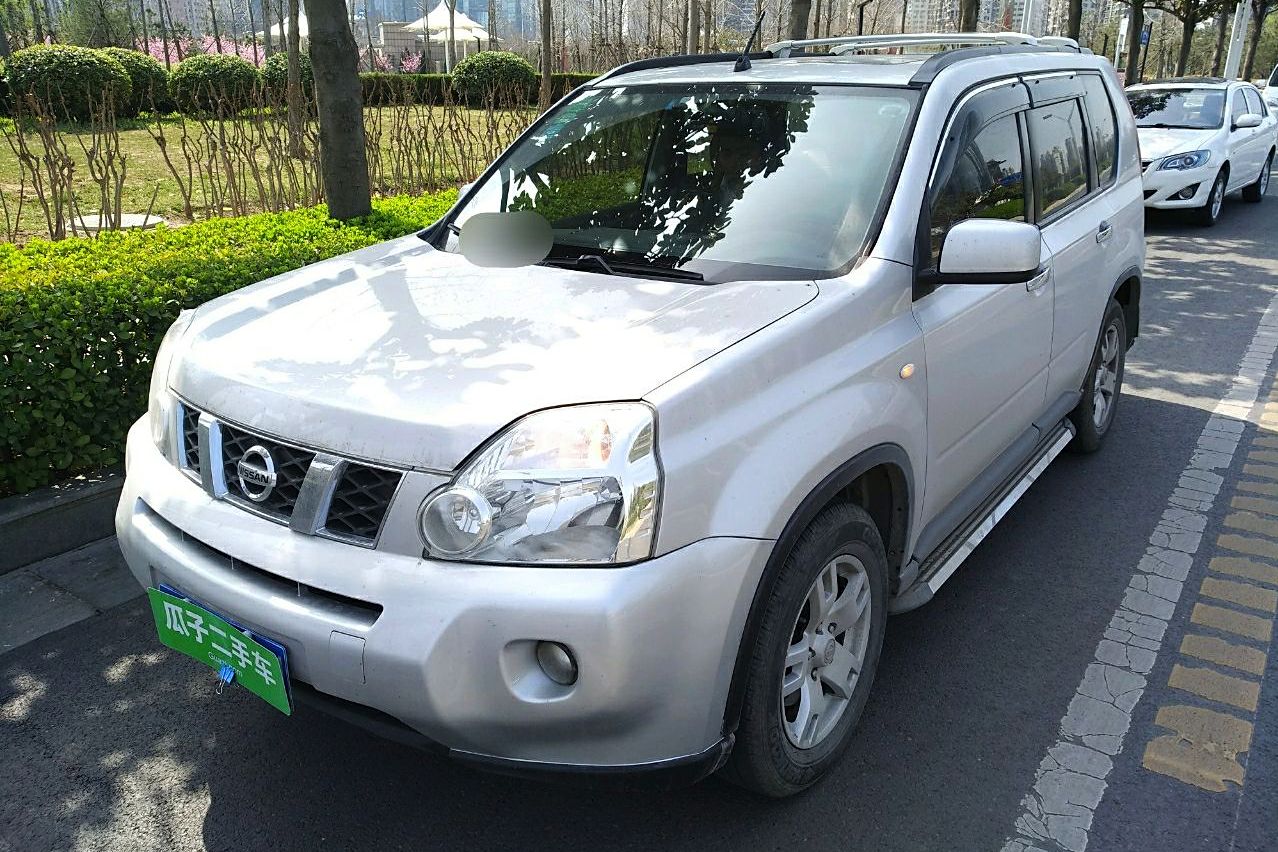 日产奇骏 2010款 2.0l 手动舒适版 4wd