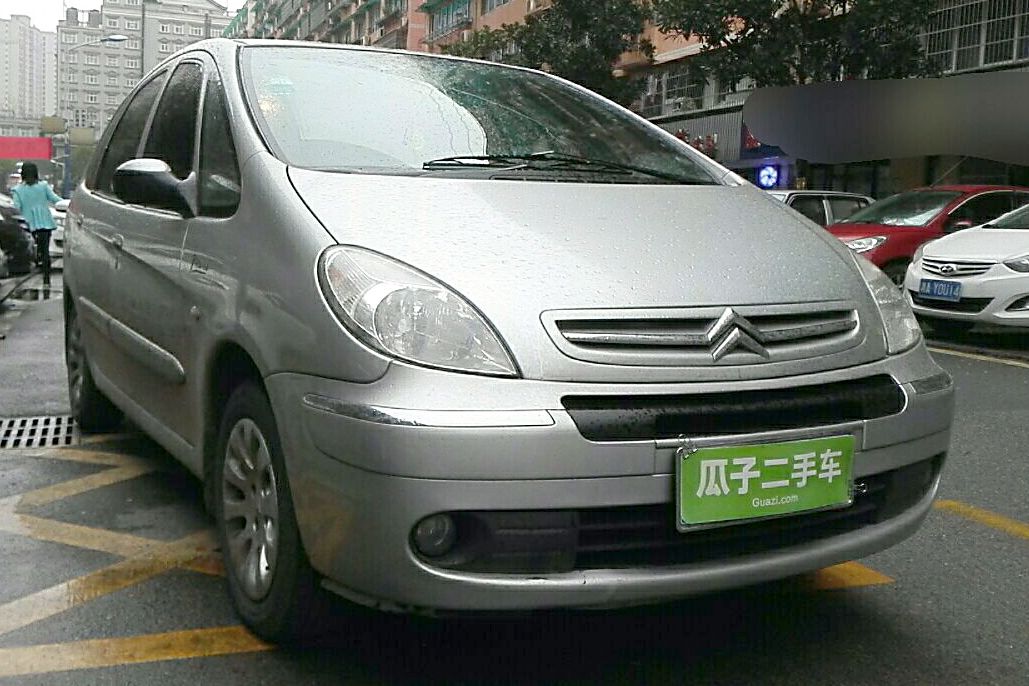 雪铁龙毕加索 2004款 2.0l 自动