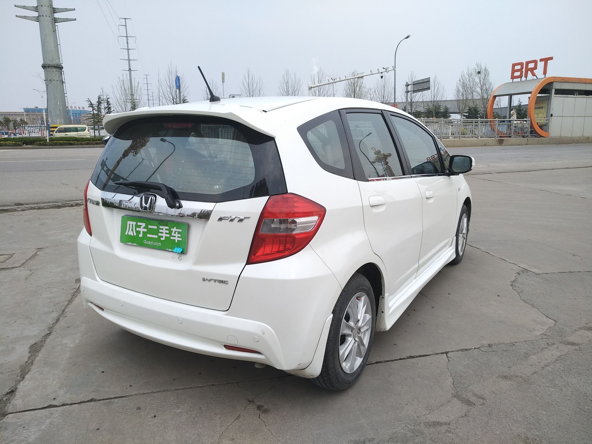5l 手动 两厢轿车 豪华型 (国Ⅳ)