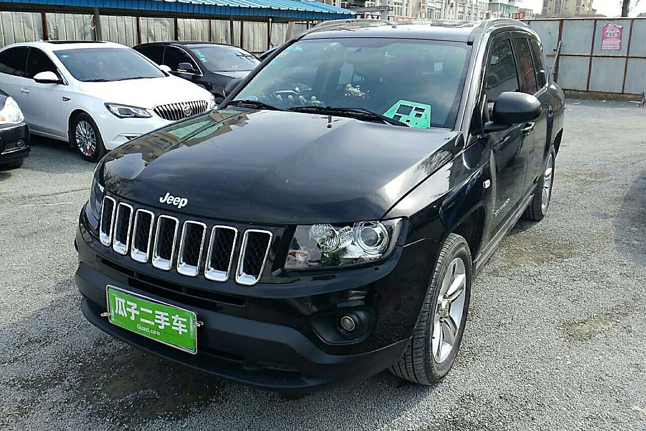 jeep指南者 2013款 2.0l 两驱运动版(进口)