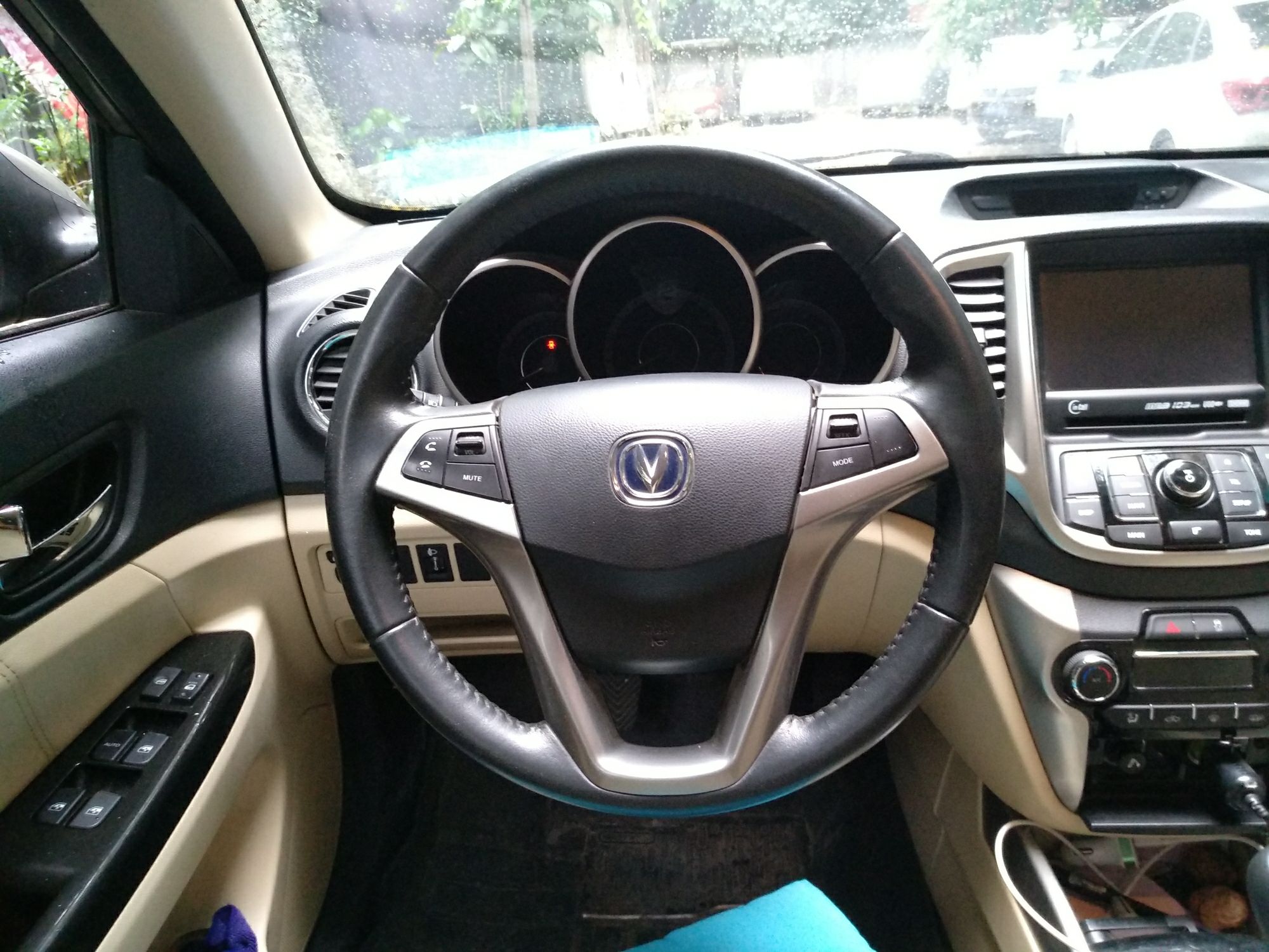长安逸动 2015款 1.6l 手动豪华型 国v