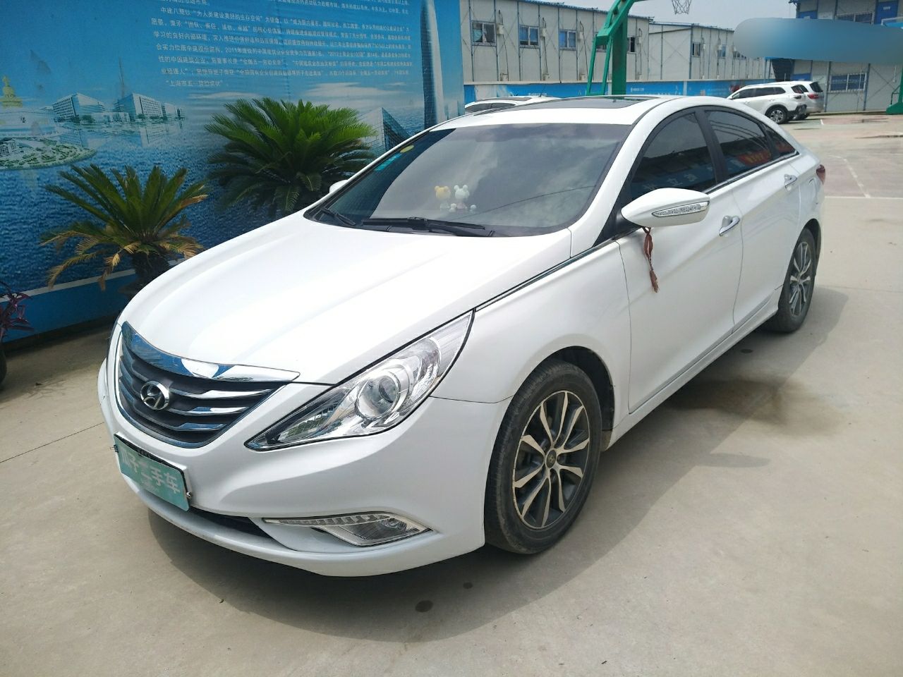 现代 索纳塔八 2013款 2.0l 自动豪华版