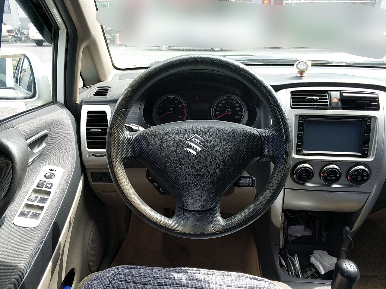 铃木 利亚纳 2012款 三厢 1.4vvt 手动豪华型