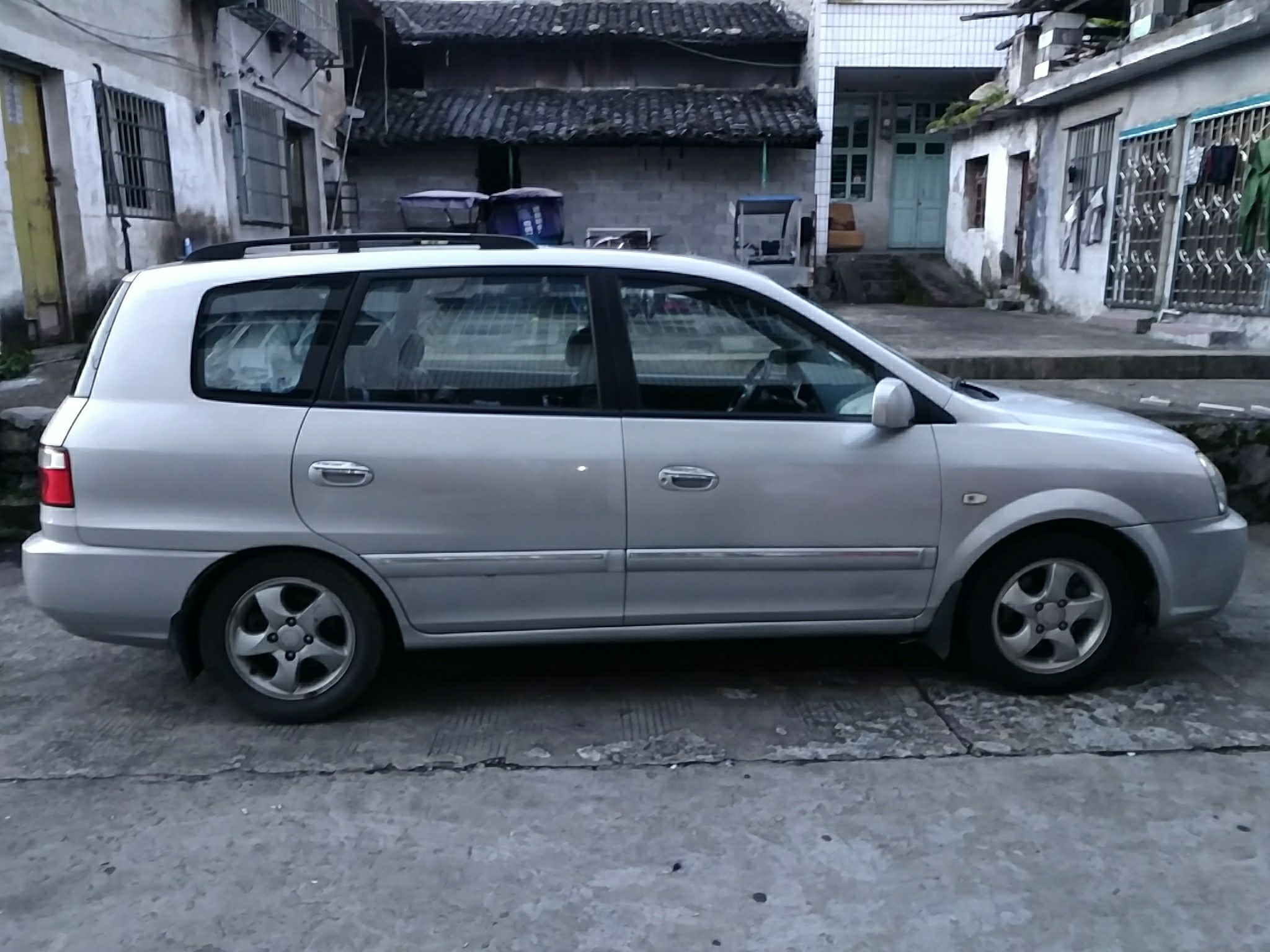 起亚 佳乐 2005款 2.0l(进口)