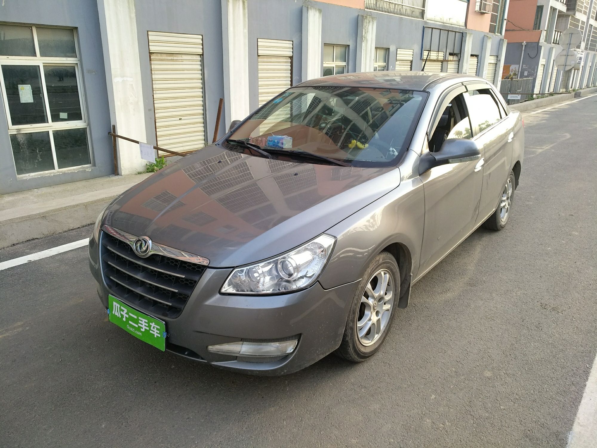 东风风神s30 2011款 1.6l 手动尊雅型