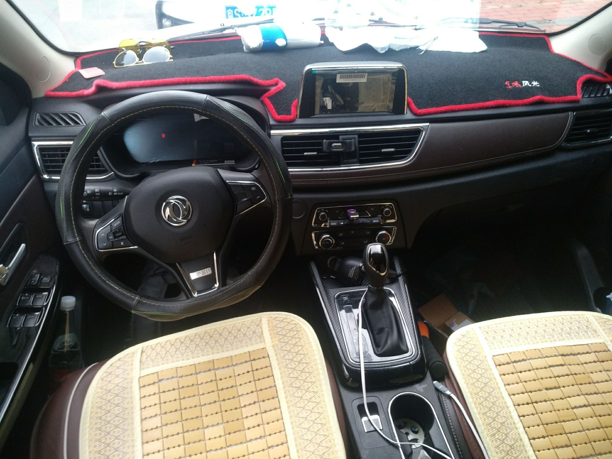 东风小康 东风风光370 2018款 s370 1.5l cvt豪华型 7座