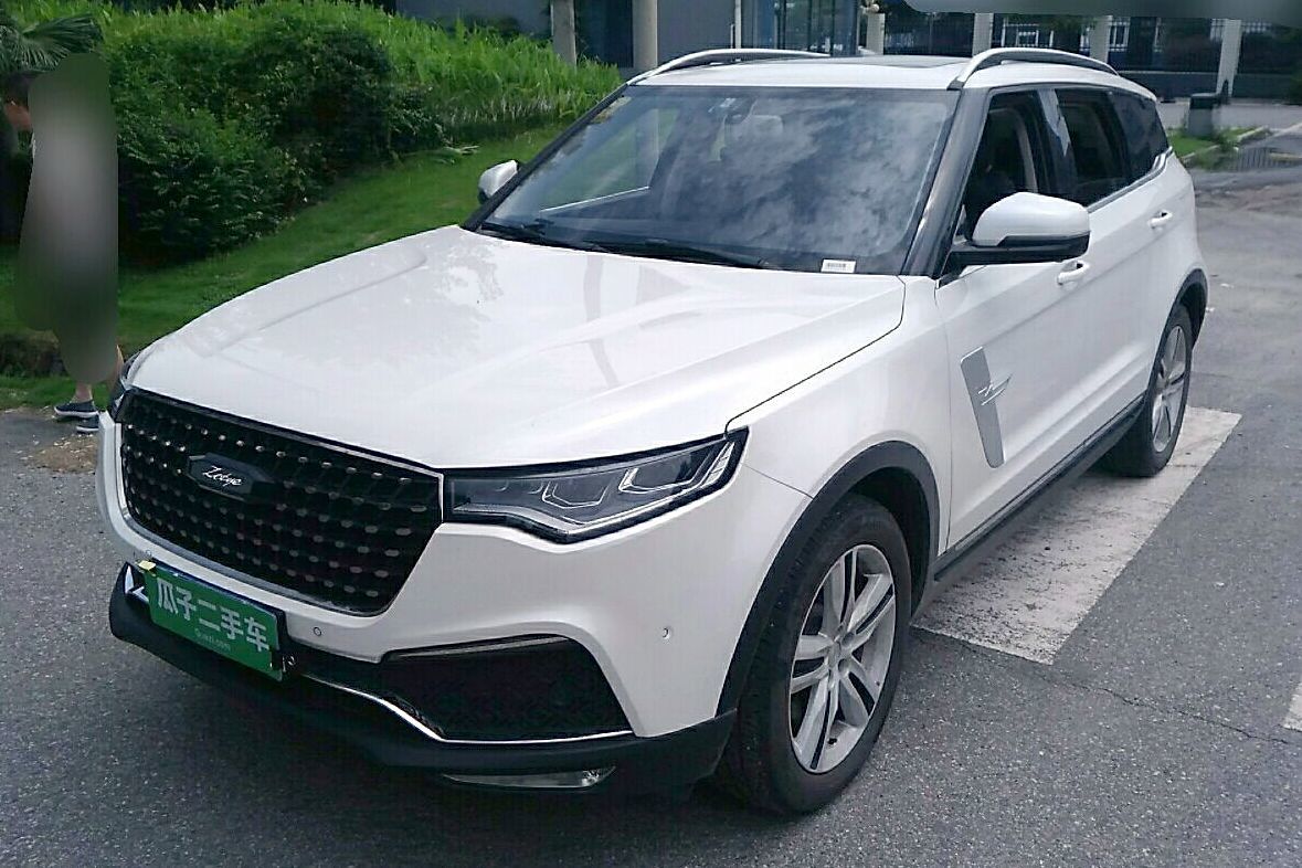 众泰t700 2017款 1.8t 双离合旗舰型贺岁版