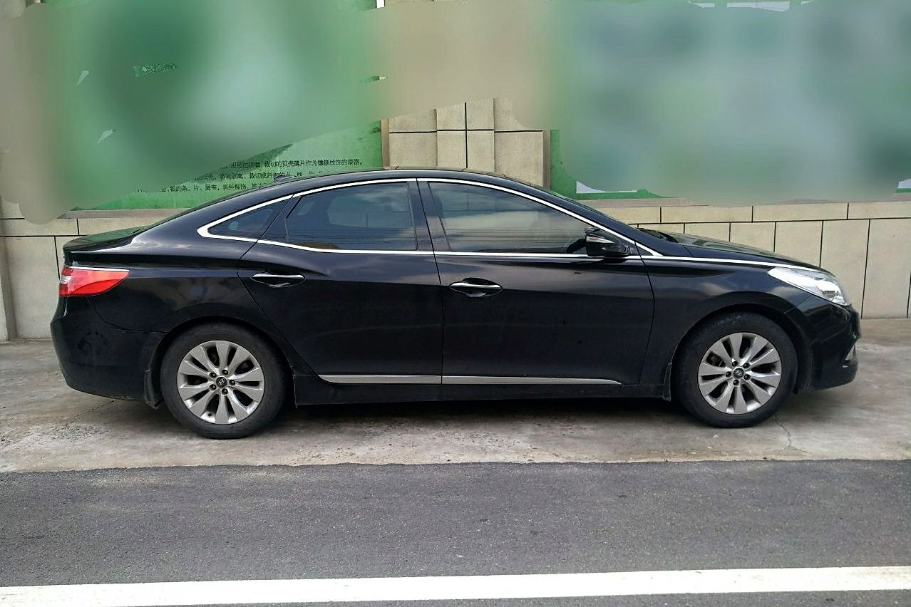 现代 雅尊 2011款 2.4l 豪华型(进口)