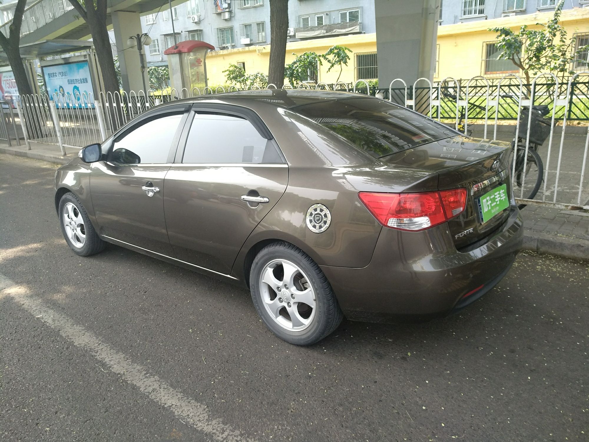 起亚 福瑞迪 2009款 1.6l at premium