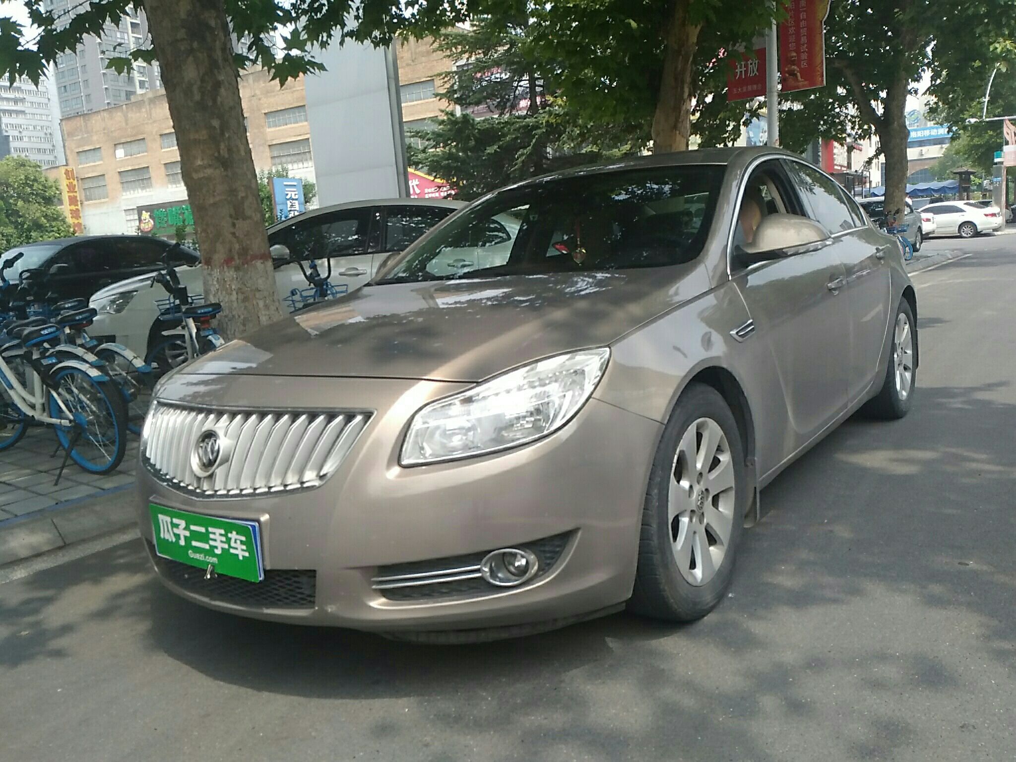 别克 君威 2009款 2.0l 精英版