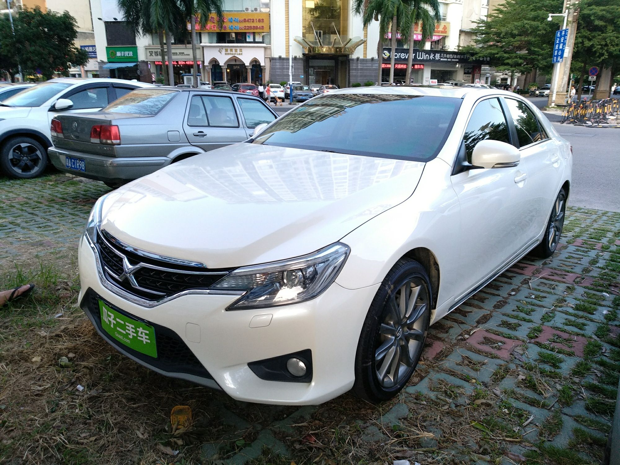 丰田 锐志 2013款 2.5v 尚锐版