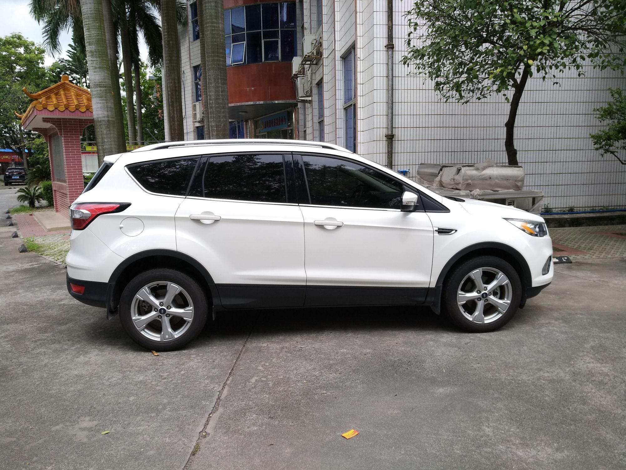 福特 翼虎 2018款 ecoboost 180 两驱铂翼型