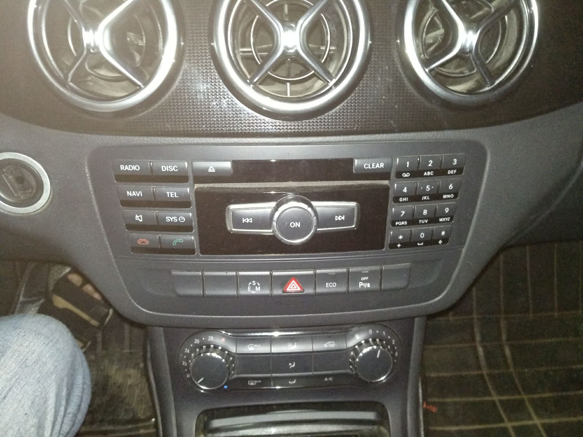 奔驰b级 b180 [进口] 2012款 1.6t 自动 汽油