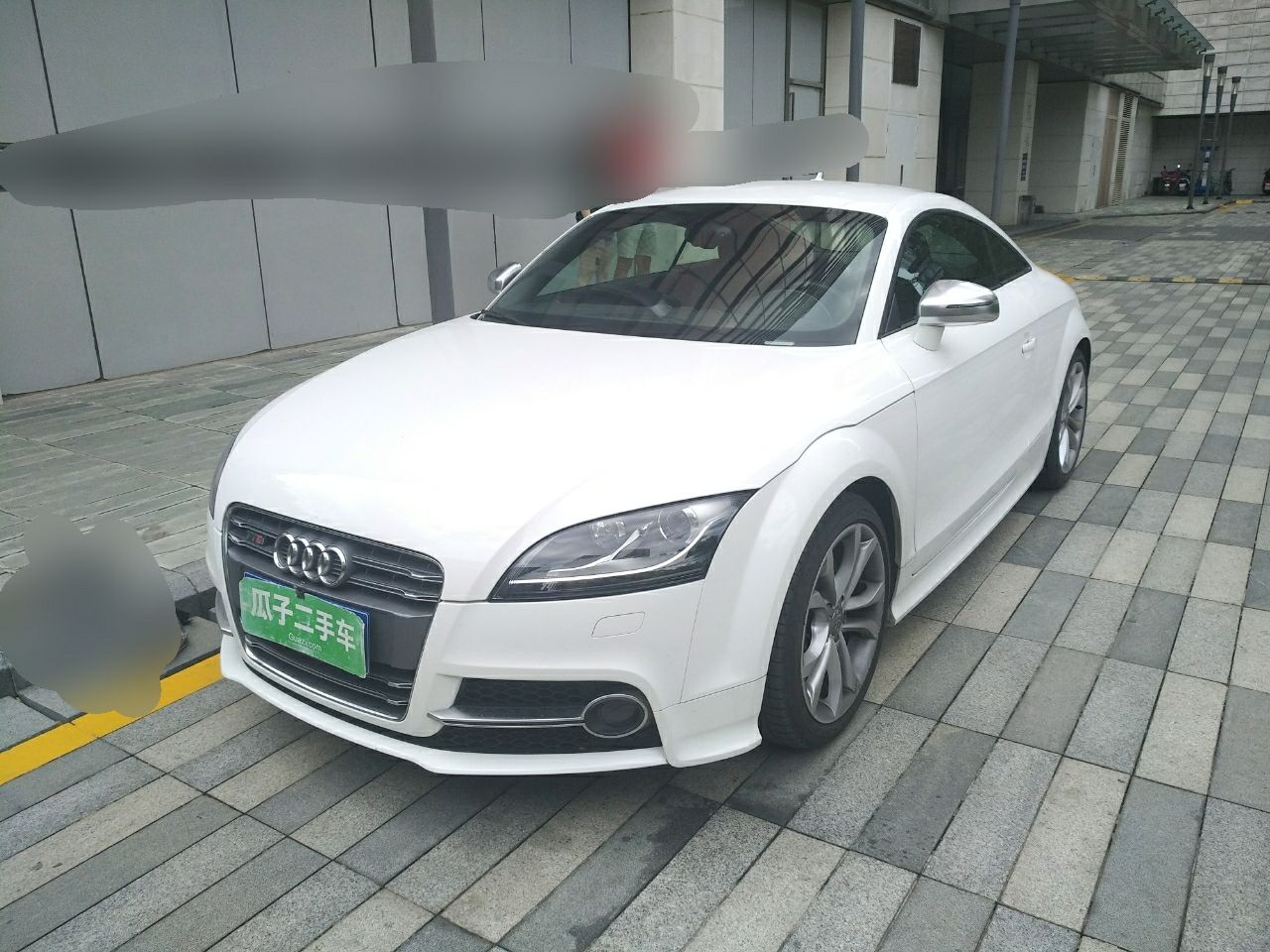 奥迪tts 2013款 tts coupe 2.0tfsi quattro(进口)