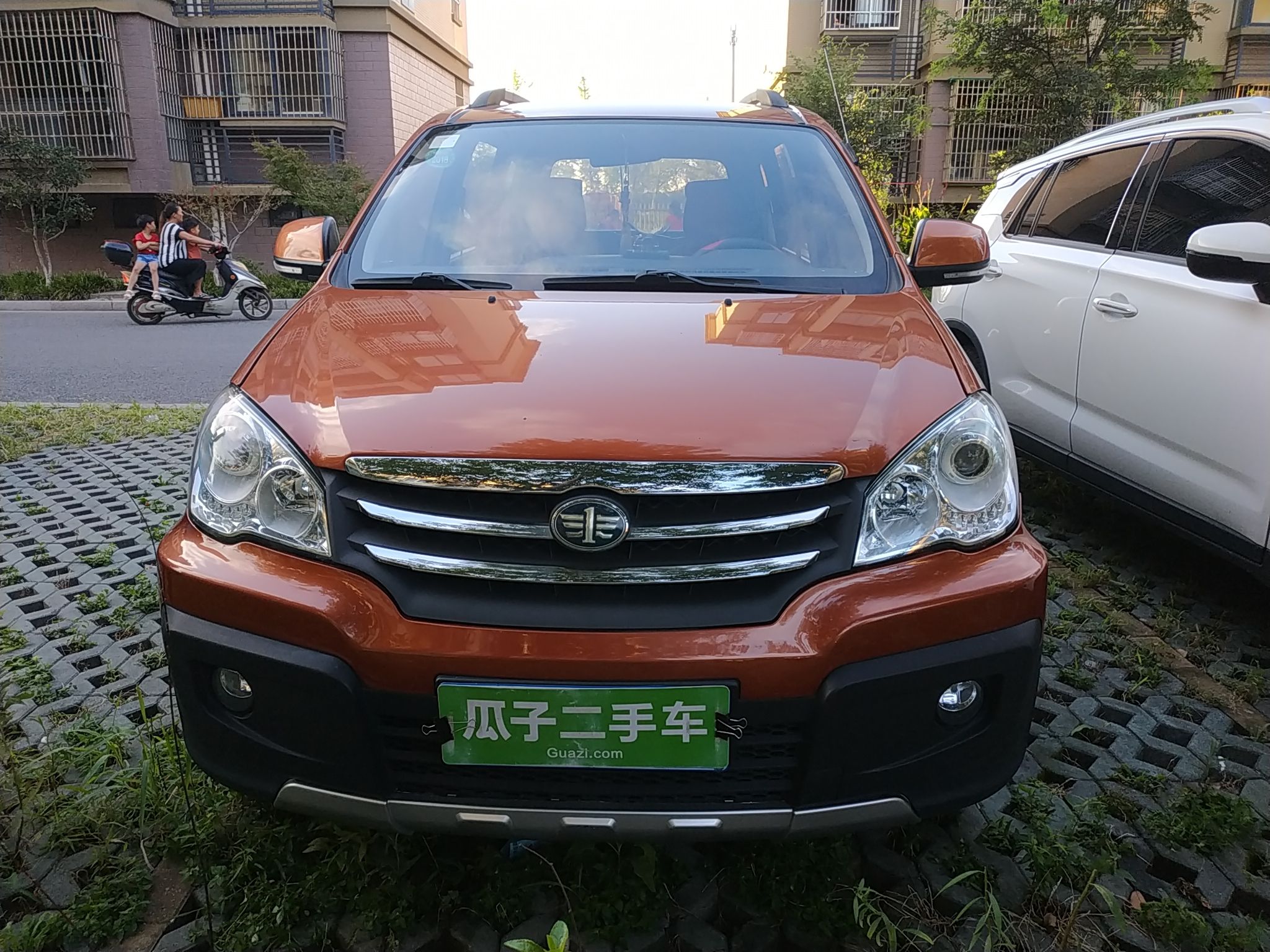 一汽 森雅s80 2013款 1.5l 手动7座都市时尚版
