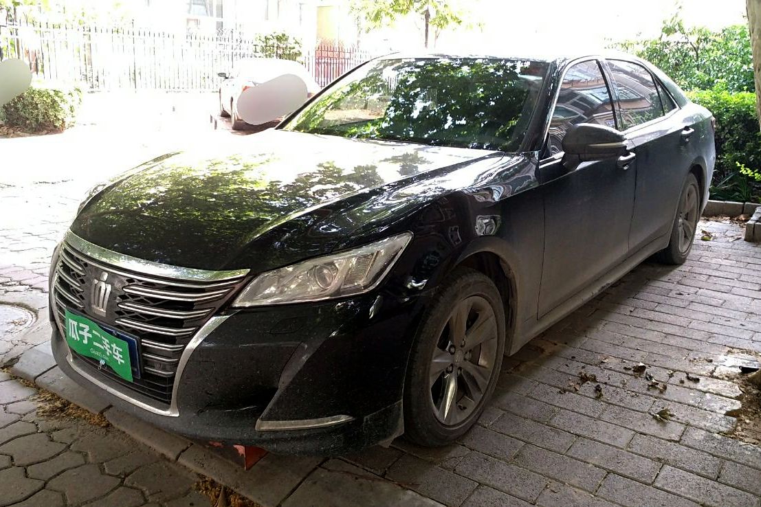 丰田 皇冠 2015款 2.5l 智享版