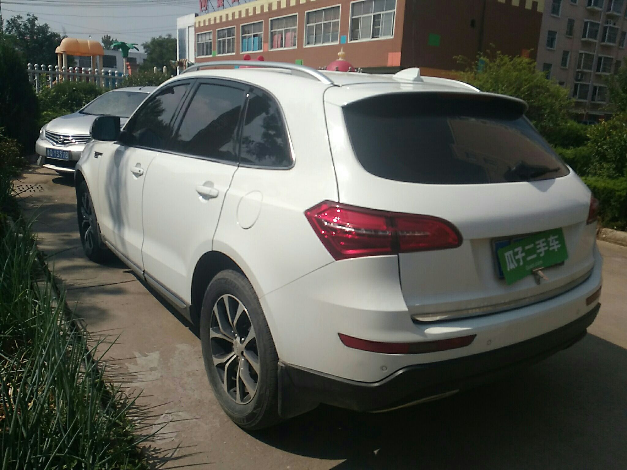 众泰t600 2016款 运动版 2.0t 自动豪华型