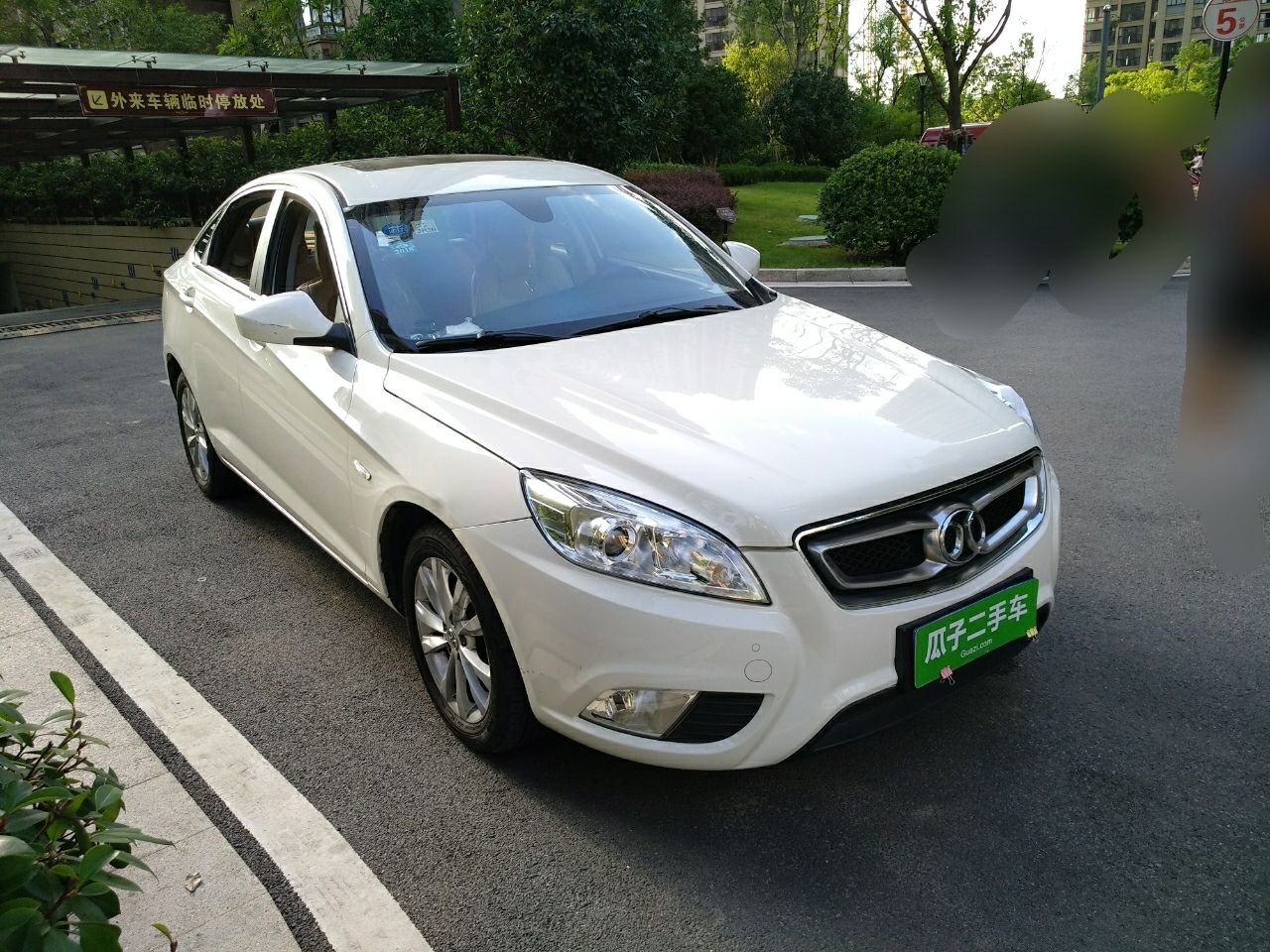 北汽绅宝 绅宝d50 2015款 1.5l 手动舒适超值导航版