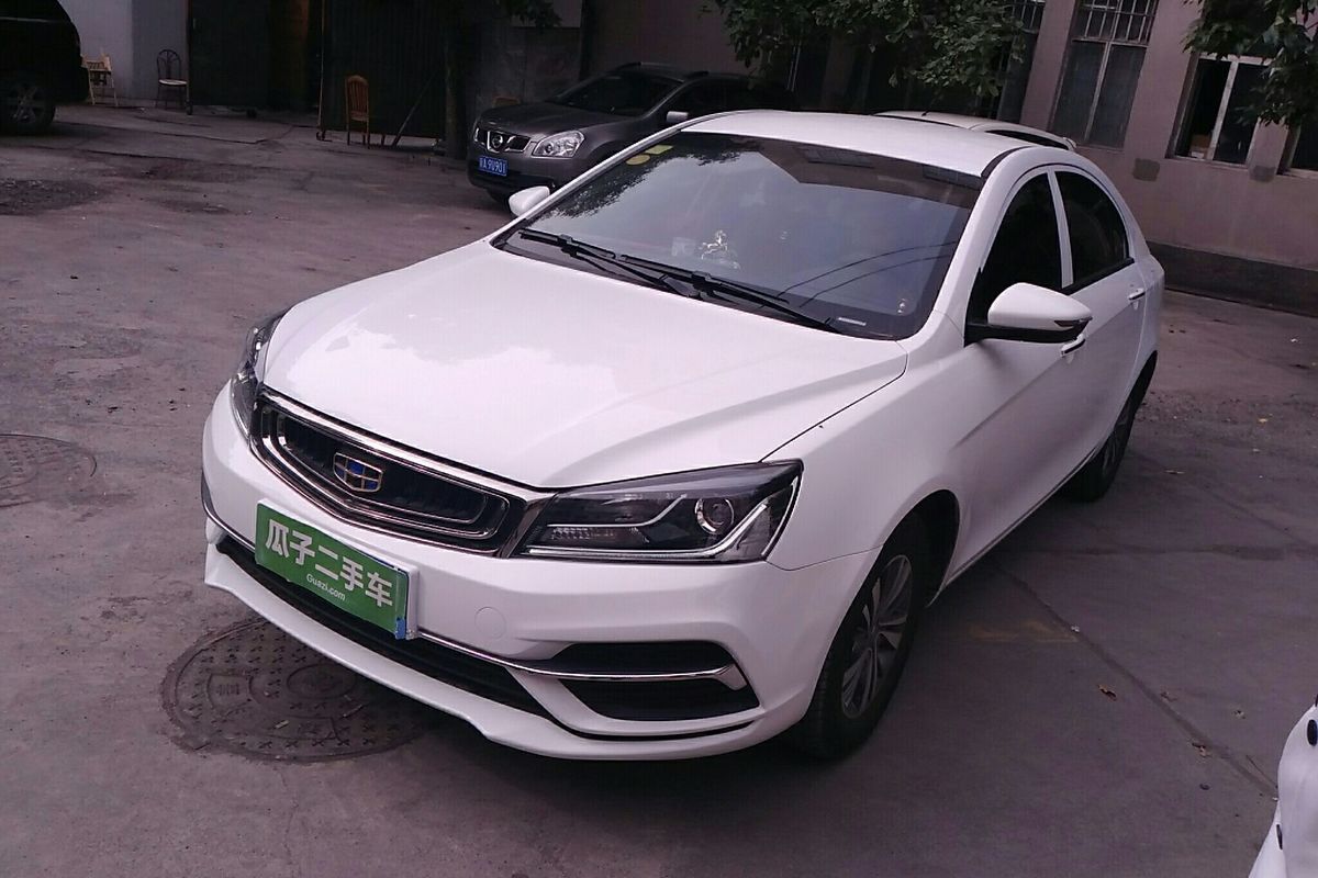 吉利帝豪2018手动 吉利帝豪手动高配互联向上型