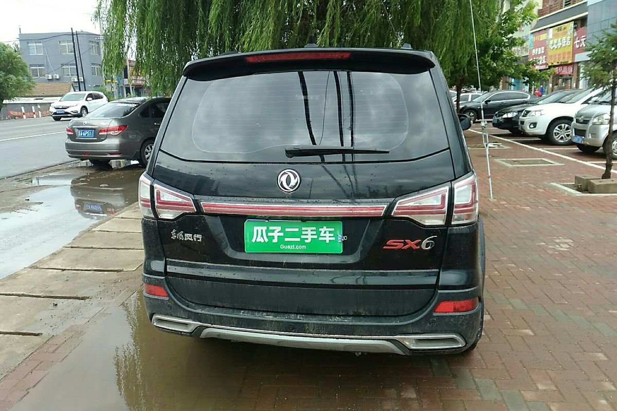 东风风行sx62016款,东风风行菱智2011款 东风风行 风行sx6 2016款 1.6l cvt尊享型