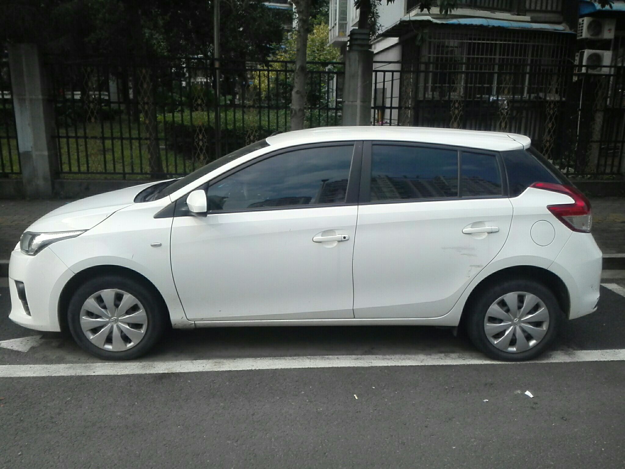 丰田yaris l 致炫 2015款 1.5e 自动魅动版