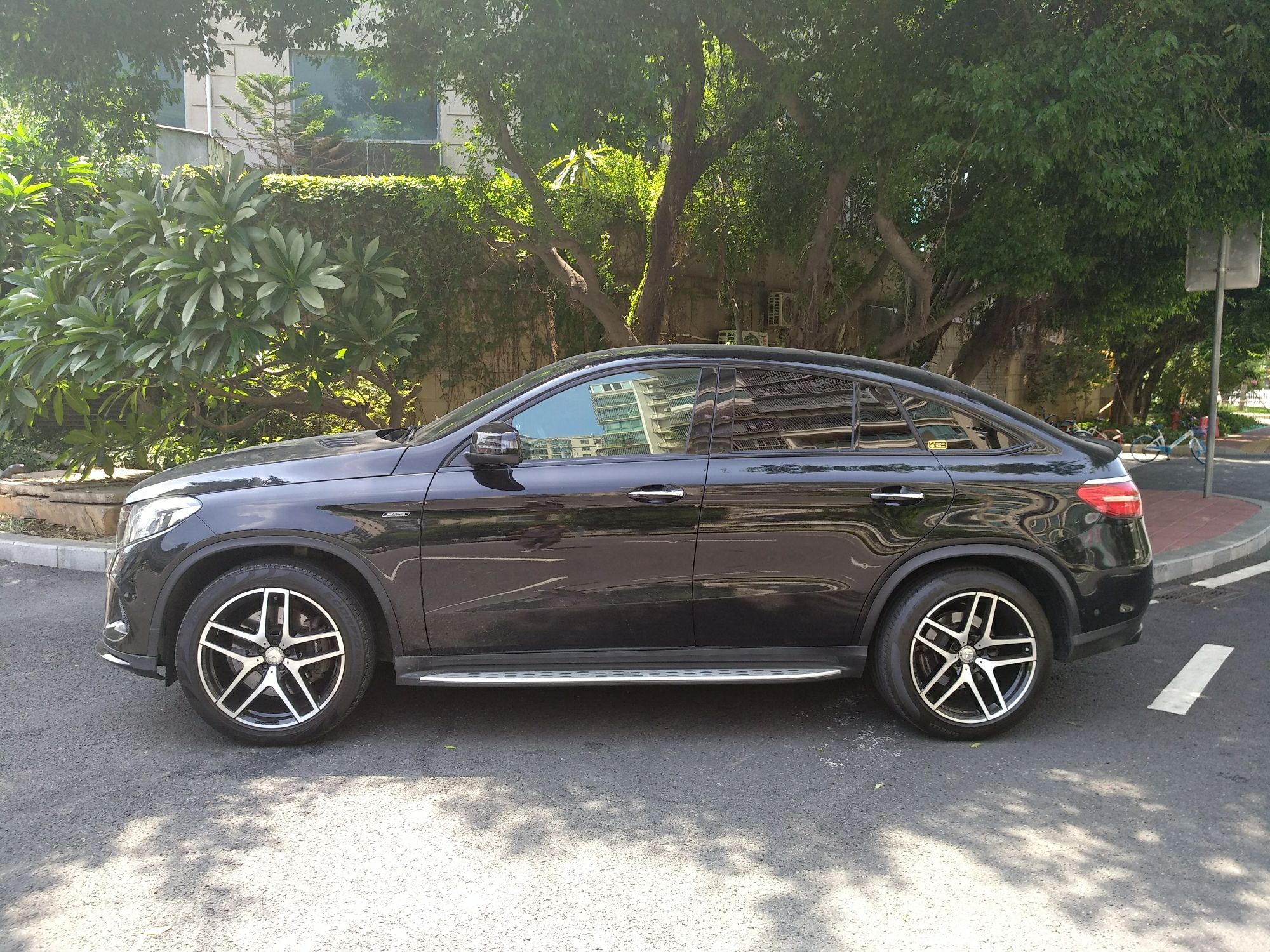 奔驰gle级 2015款 gle 450 amg 4matic 轿跑suv(进口)