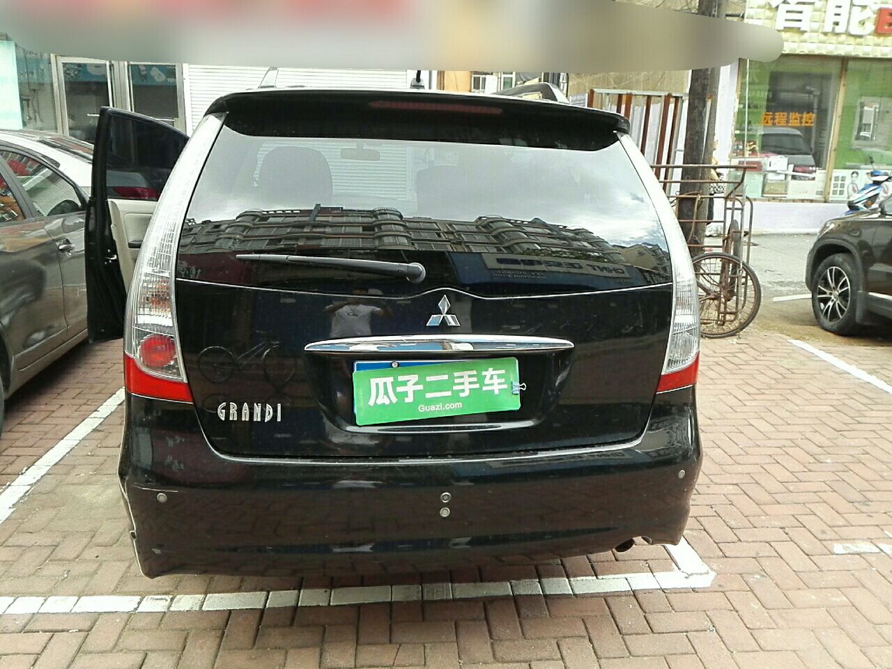 三菱 格蓝迪 2007款 2.4 七座舒适版(进口)