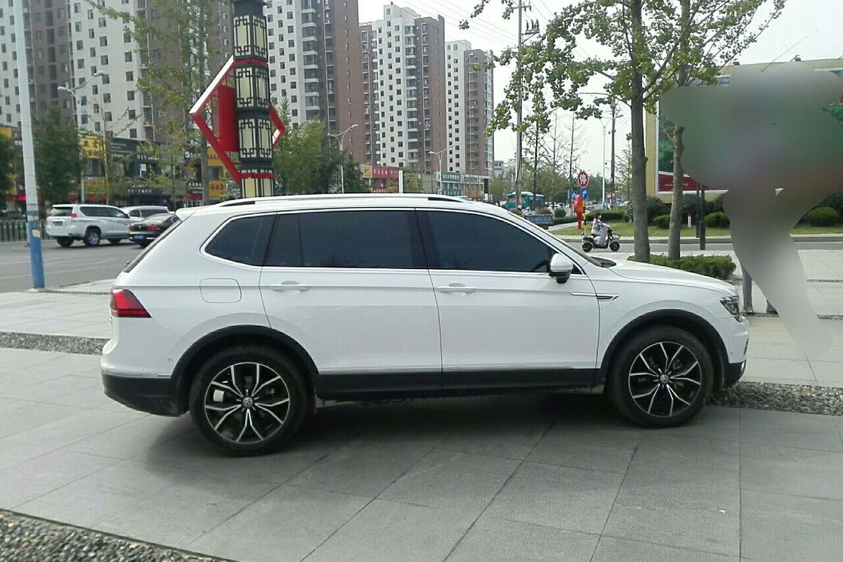 途观l2017款330旗舰版,途观l2017款330 大众 途观l 2017款 330tsi 自动两驱旗舰版
