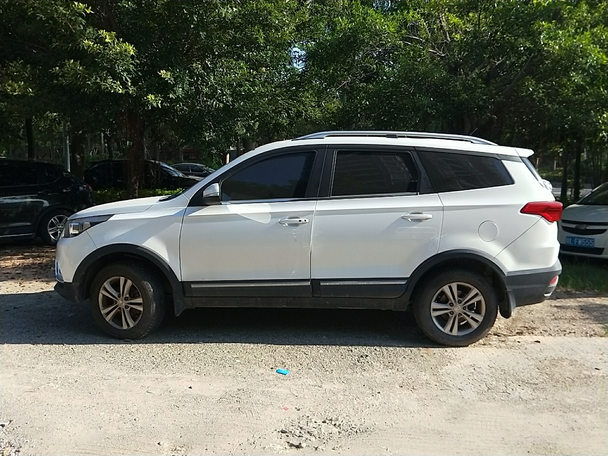北汽幻速s3l 2016款 s3l 1.5l 手动尊贵型