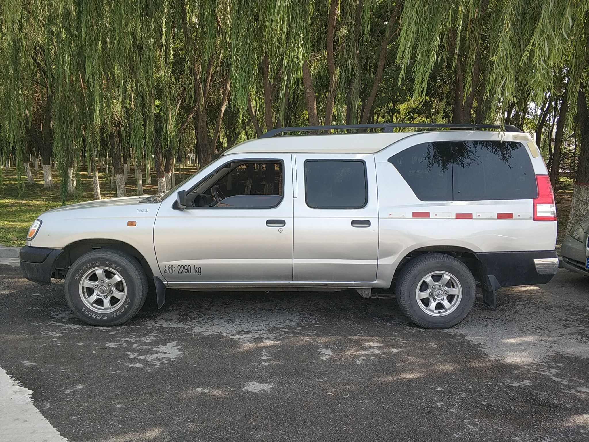 日产zn厢式车 2013款 2.4l两驱标准型5座