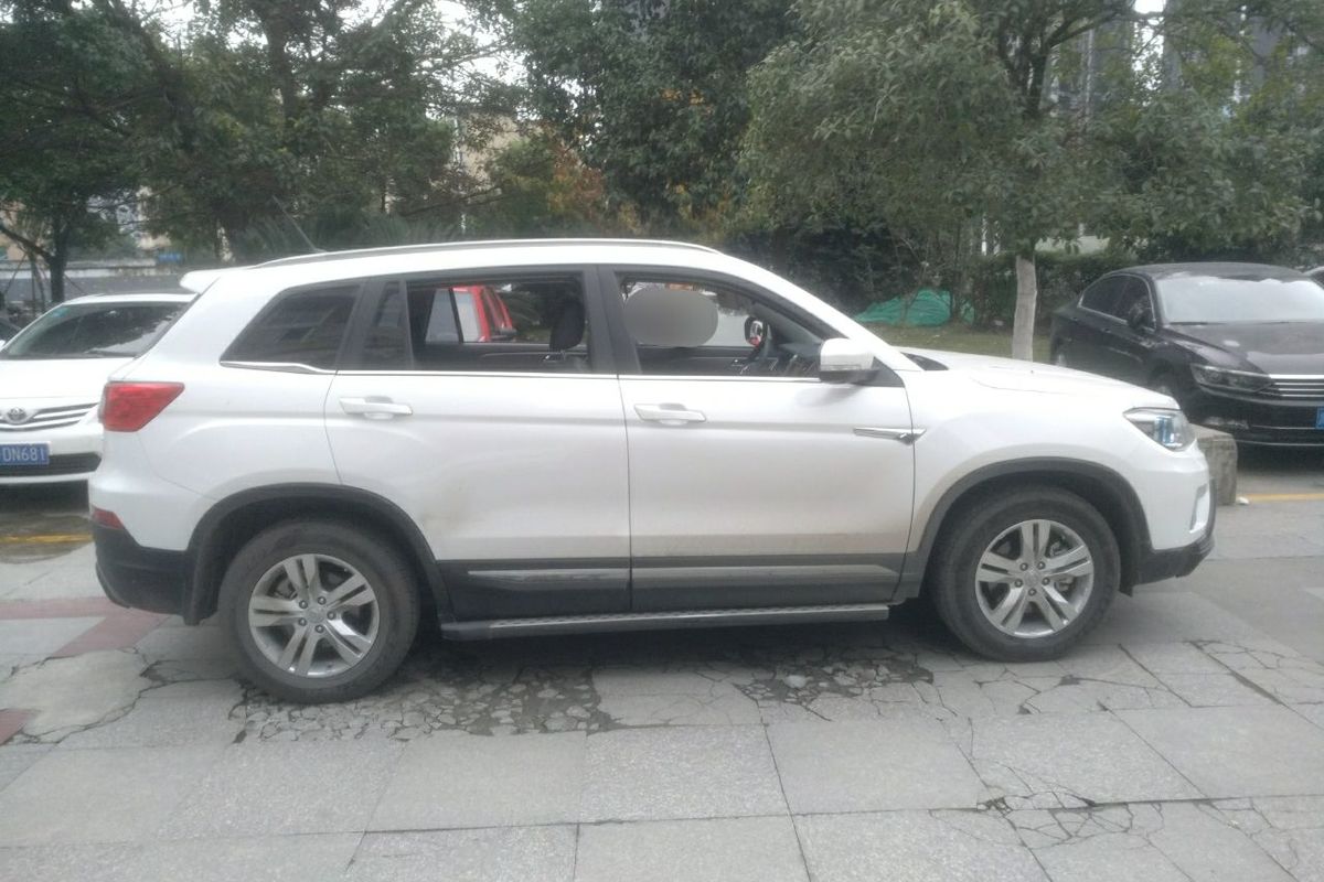 2015长安cs75升级款,2015款长安cs75 长安cs75 2015款 1.8t 自动四驱精英型 国iv