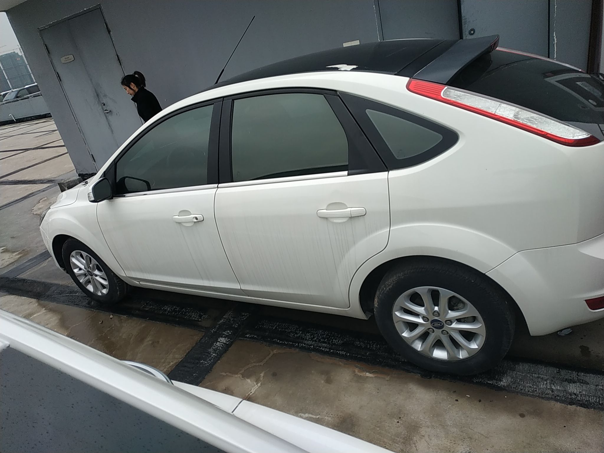 8l 自动 两厢轿车 经典基本型 (国Ⅳ)