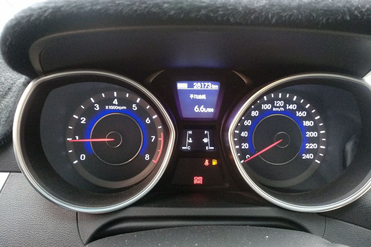 2015款朗动参数配置,朗动2015款自动时尚型 现代 朗动 2015款 1.6l 手动领先型