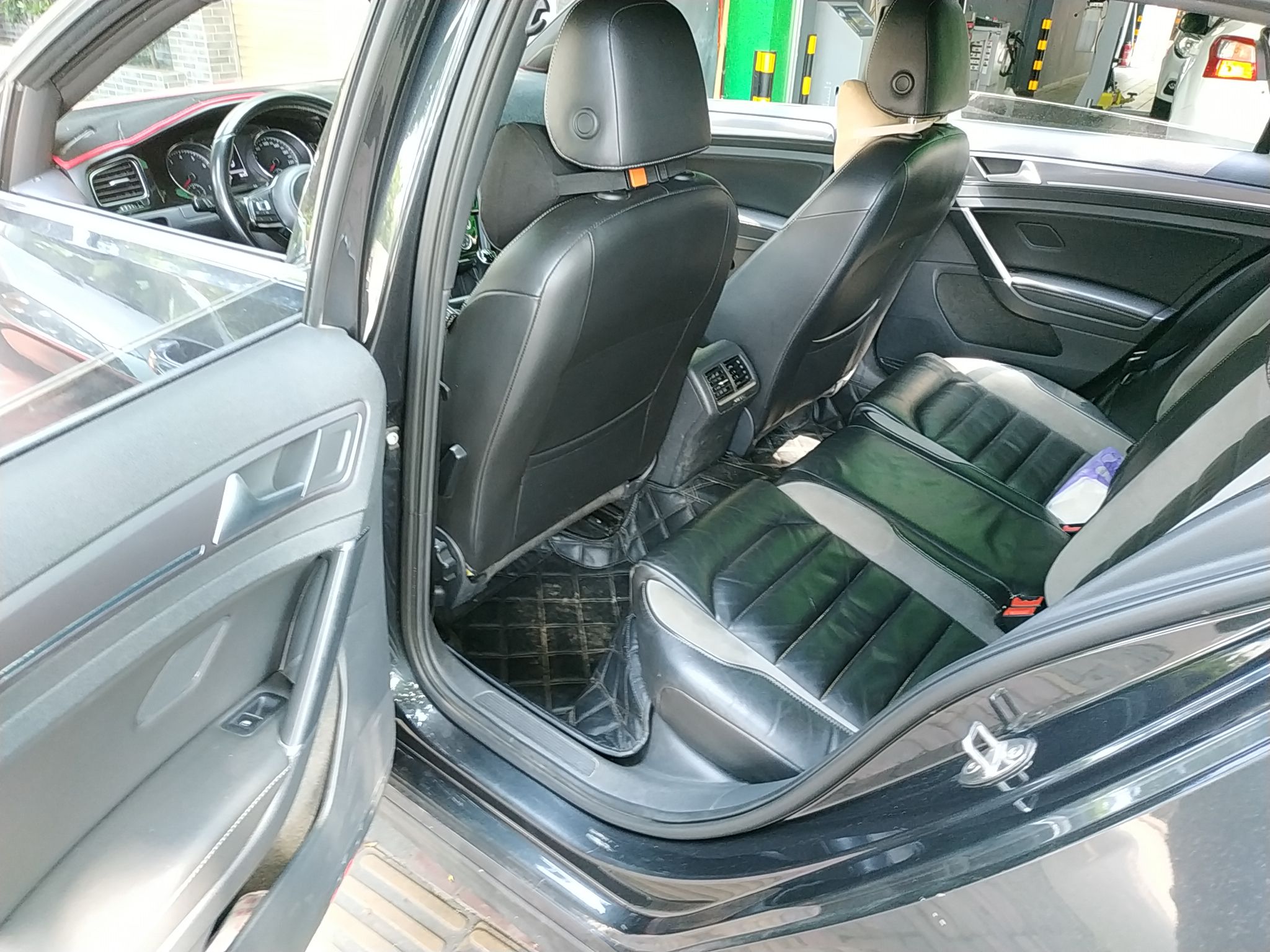 大众 高尔夫 2015款 1.4tsi 手动r-line