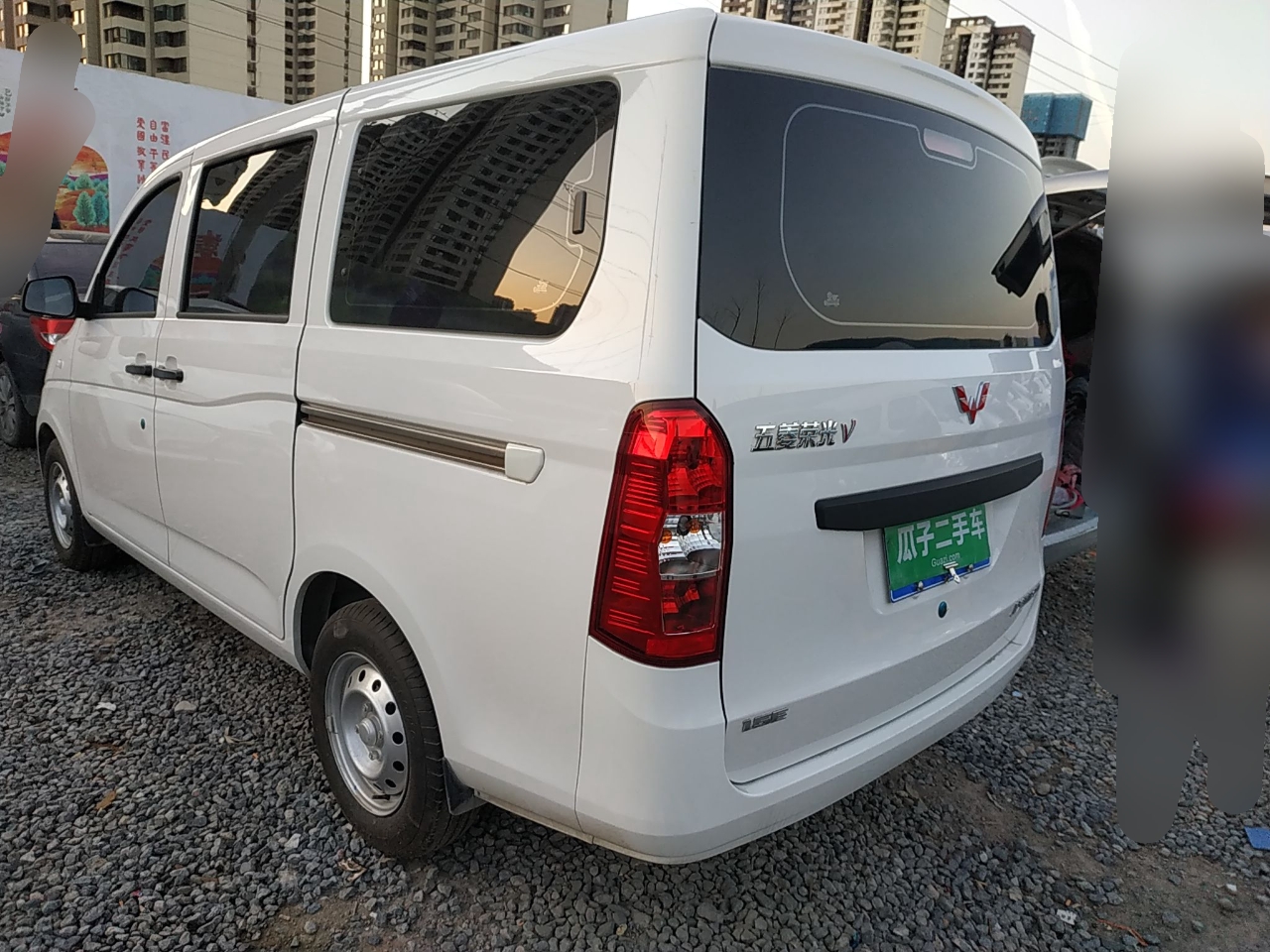 郑州五菱荣光v 2019款 1.5l实用型国vi lar二手车