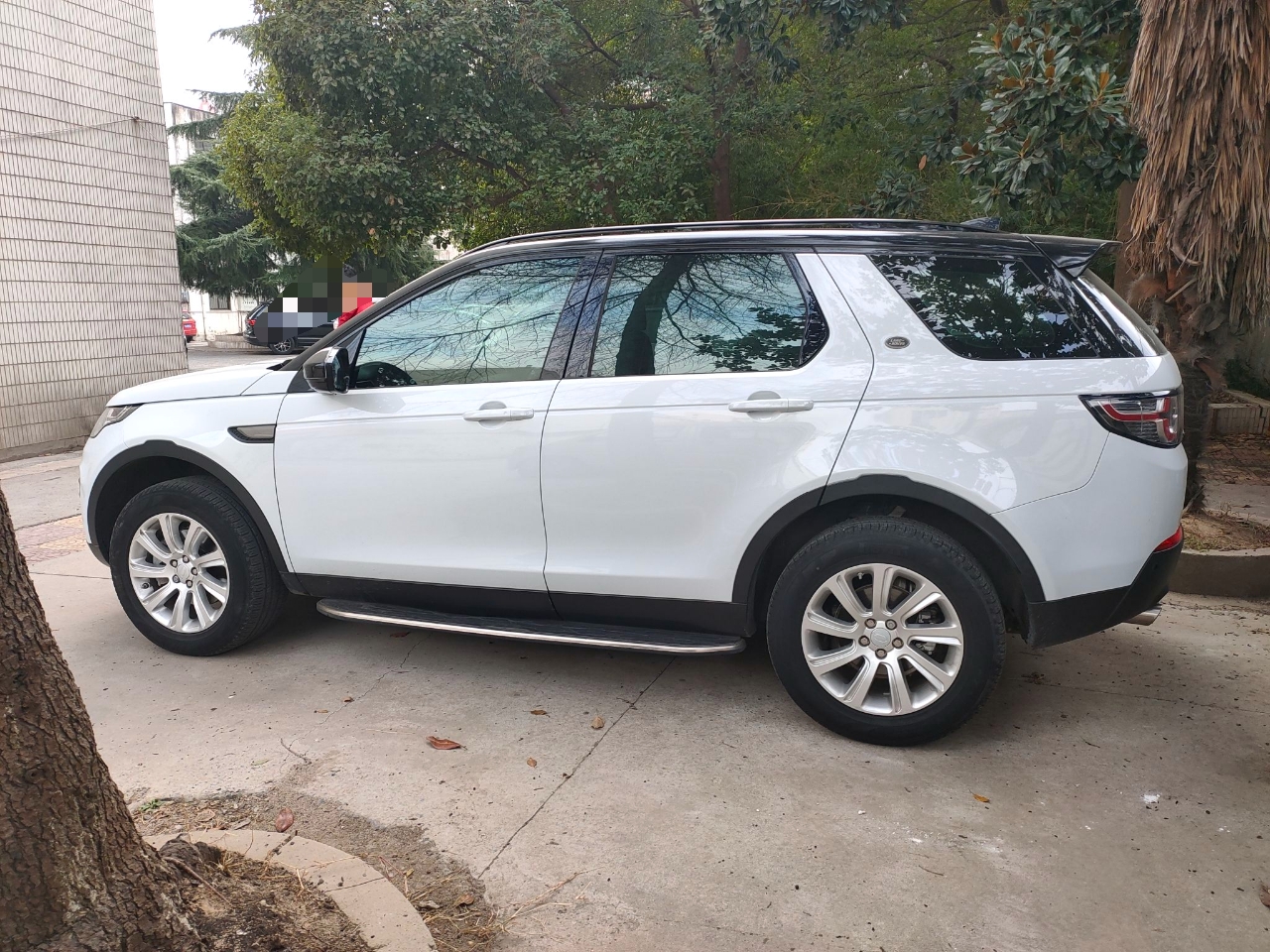 路虎 发现神行 2017款 2.0t se