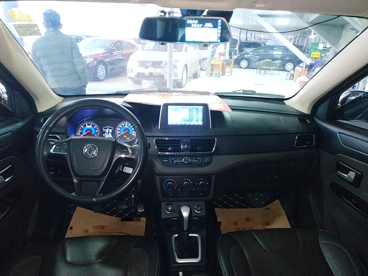 东风风光330 2018款 1.5l 330s 舒适型国v dk15