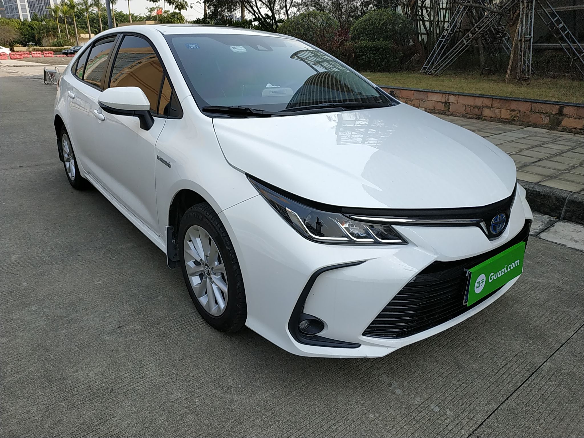 丰田 卡罗拉 2019款 双擎 1.8l e-cvt gl-i精英版