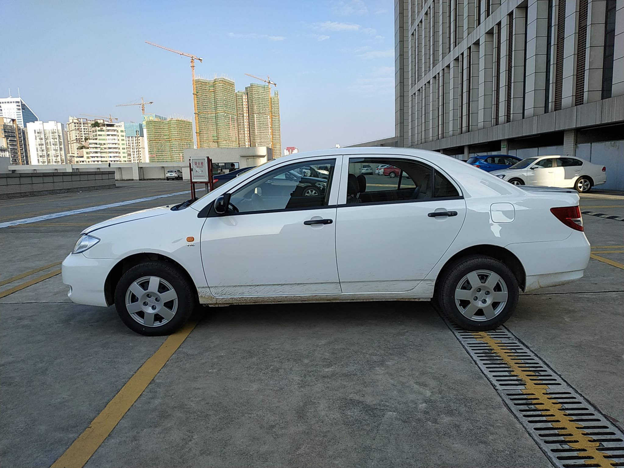 比亚迪f3 2020款 1.5l 手动经典型