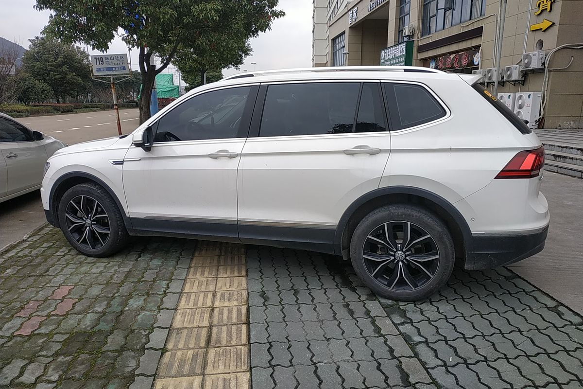 2019途观l330豪华版,2020途观l330豪华版 大众 途观l 2019款 330tsi 自动两驱智动豪华版 国v