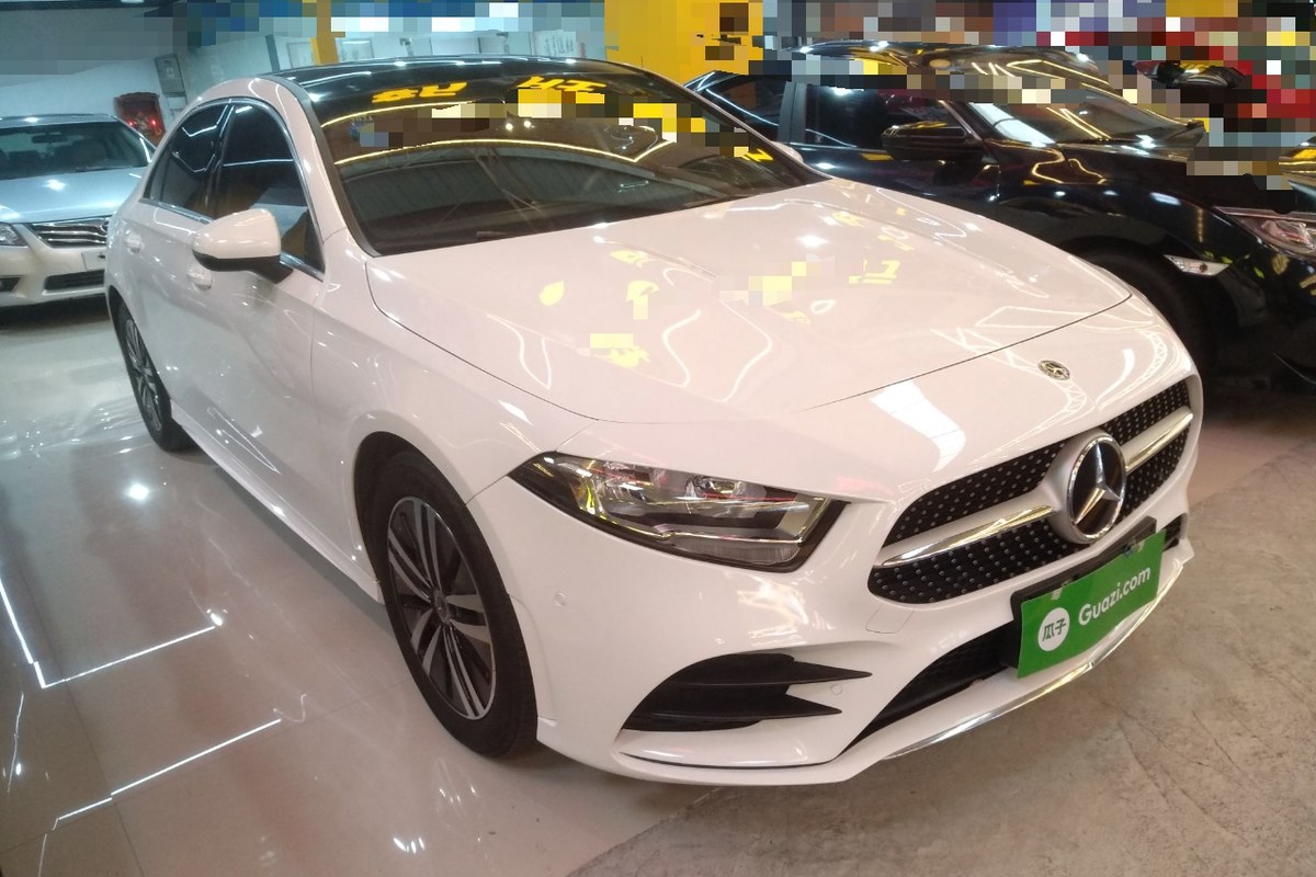 奔驰2019款,奔驰新款车型2019 奔驰a级 2019款 a 180 l 运动轿车